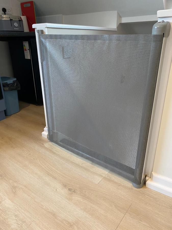 Lovely Spacious Loft Close To Train Station Apartamento *